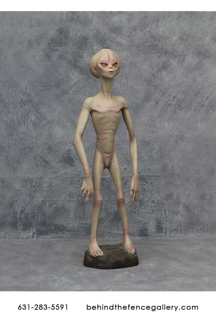 Alien Encounter Statue - 4.5 ft. - Click Image to Close