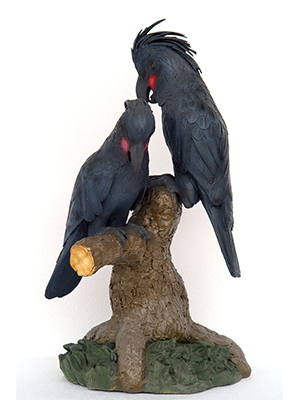 Black Palm Macaw Lover 3ft. / Fiberglass