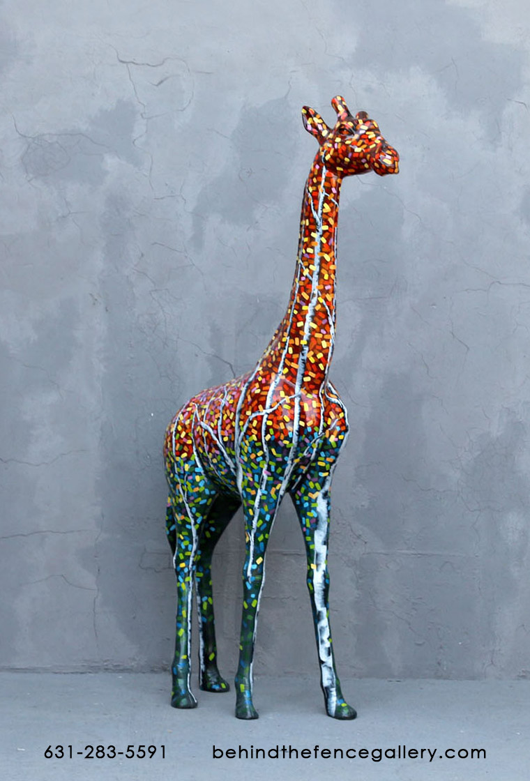 Popart Giraffe Statue