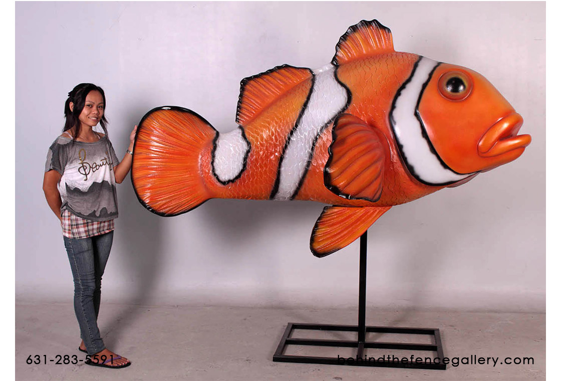 Giant Clownfish On Metal Stand Statue Fish Prop