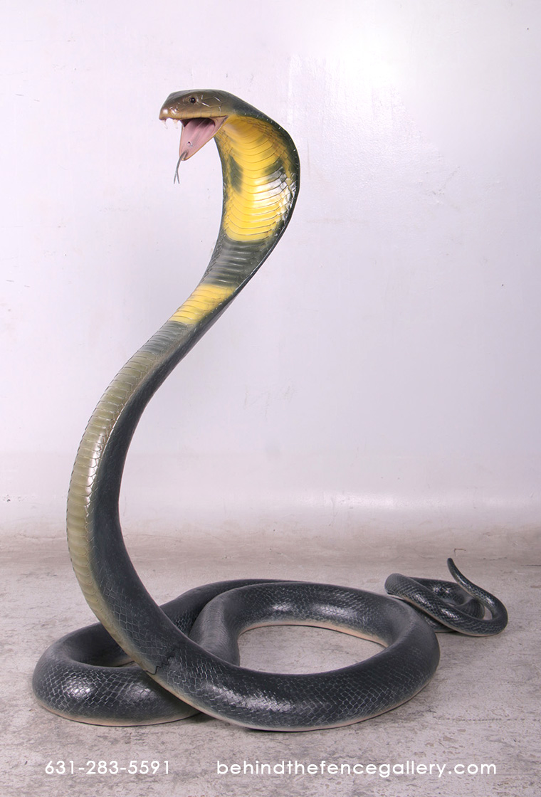 King Cobra Statue - Click Image to Close