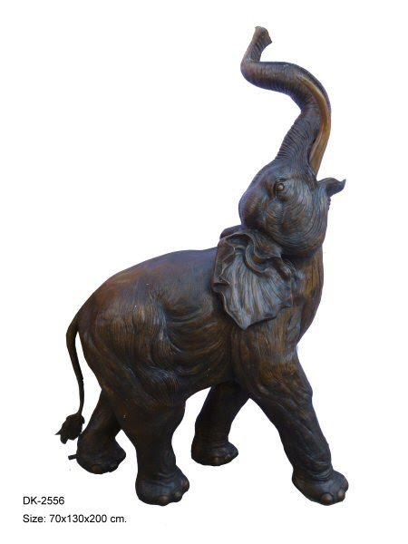 Elephant Trumpeting - Click Image to Close