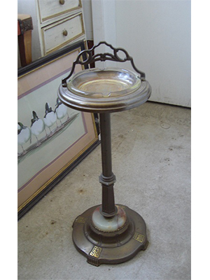 Brass Finish Ashtray with Onyx Base