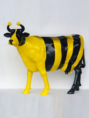 Bumble Bee Cow (with or without Horns) - Click Image to Close