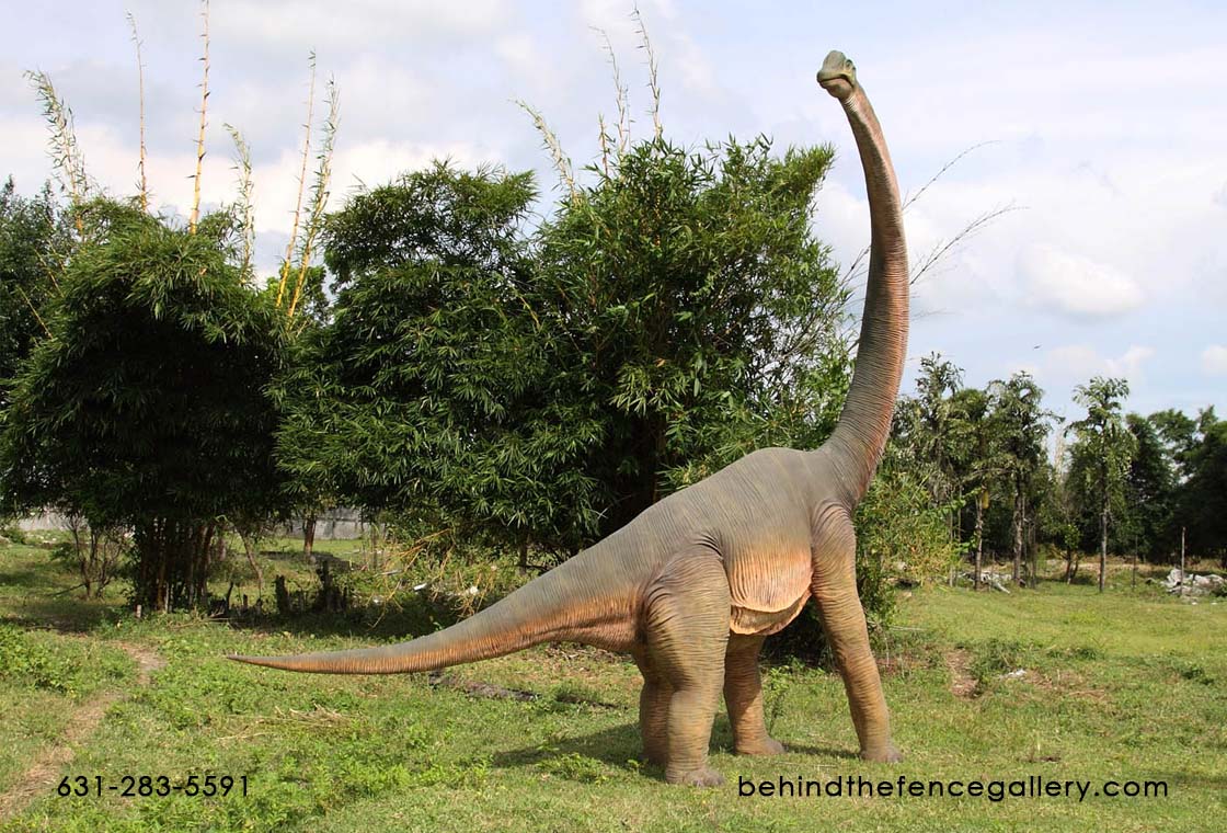 Brachiosaurus Dinosaur Statue with Head Turned