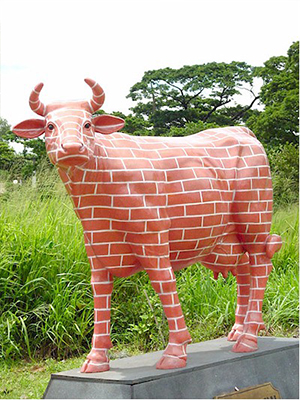 \" The Brick Wall \" Cow (with or without Horns)
