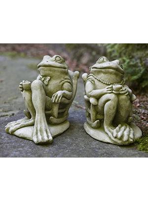 Cast Stone Frog Couple