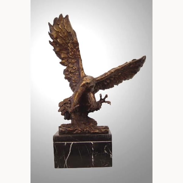 Bronze Flying Eagle Statue