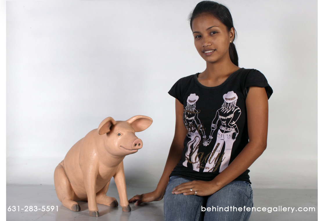 Small Sitting Pink Pig Statue