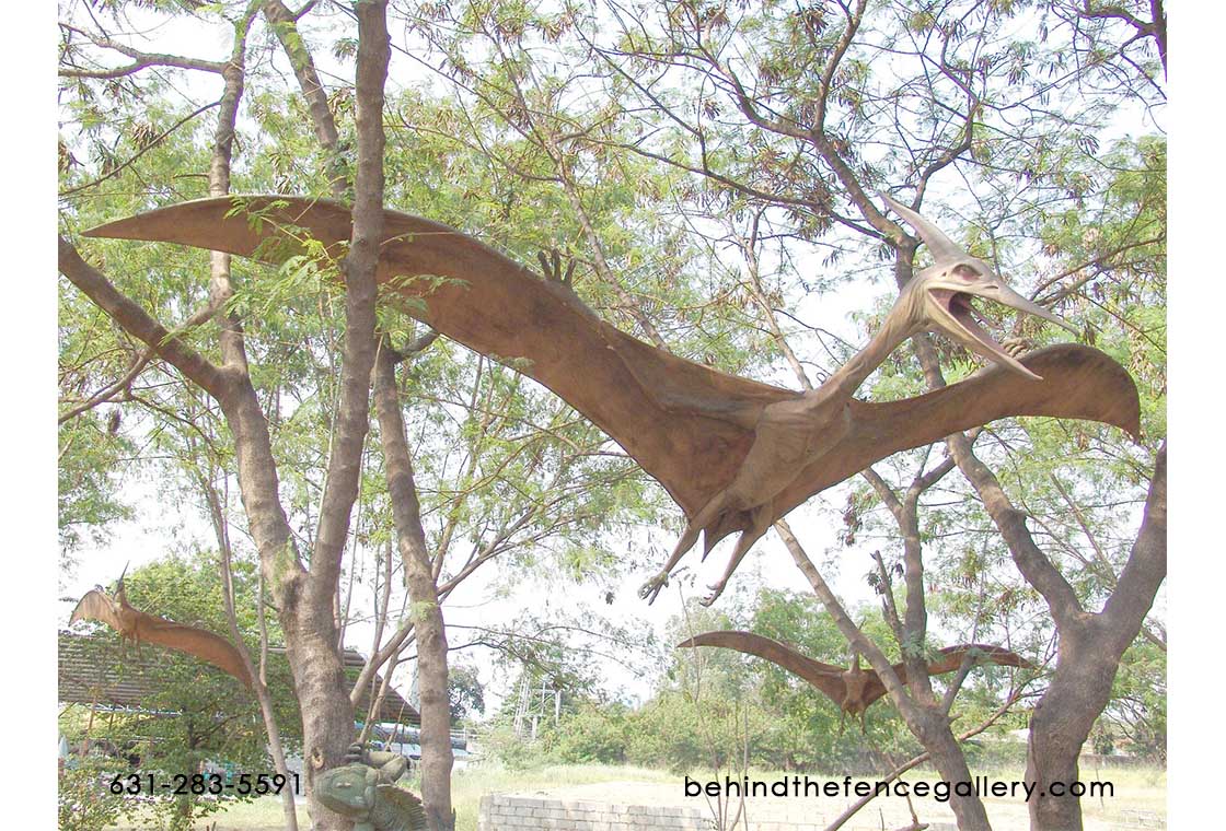 Pterosaurus Statue