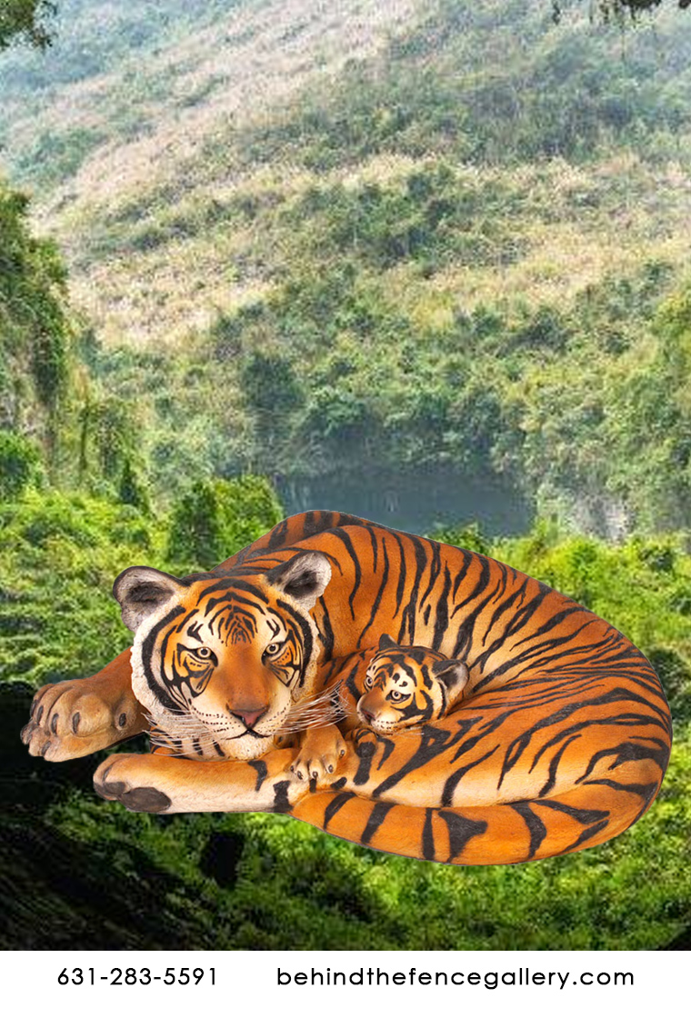 Tigress with Cub Statue Safari Theme