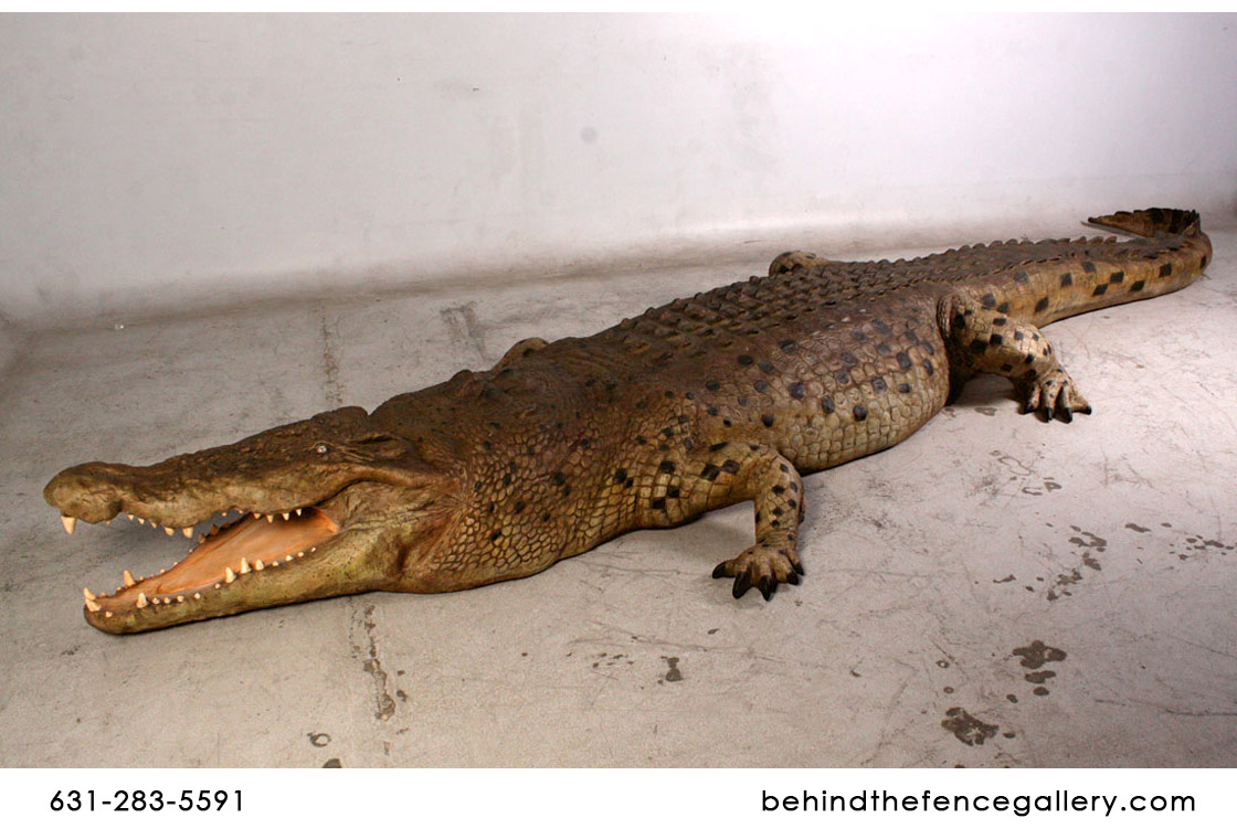 Crocodile 18 ft. Statue