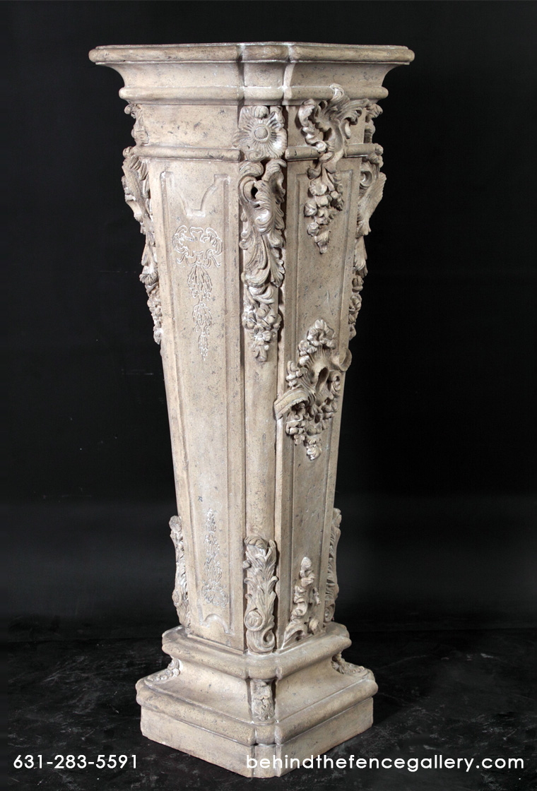 Chigi Della Pedestal