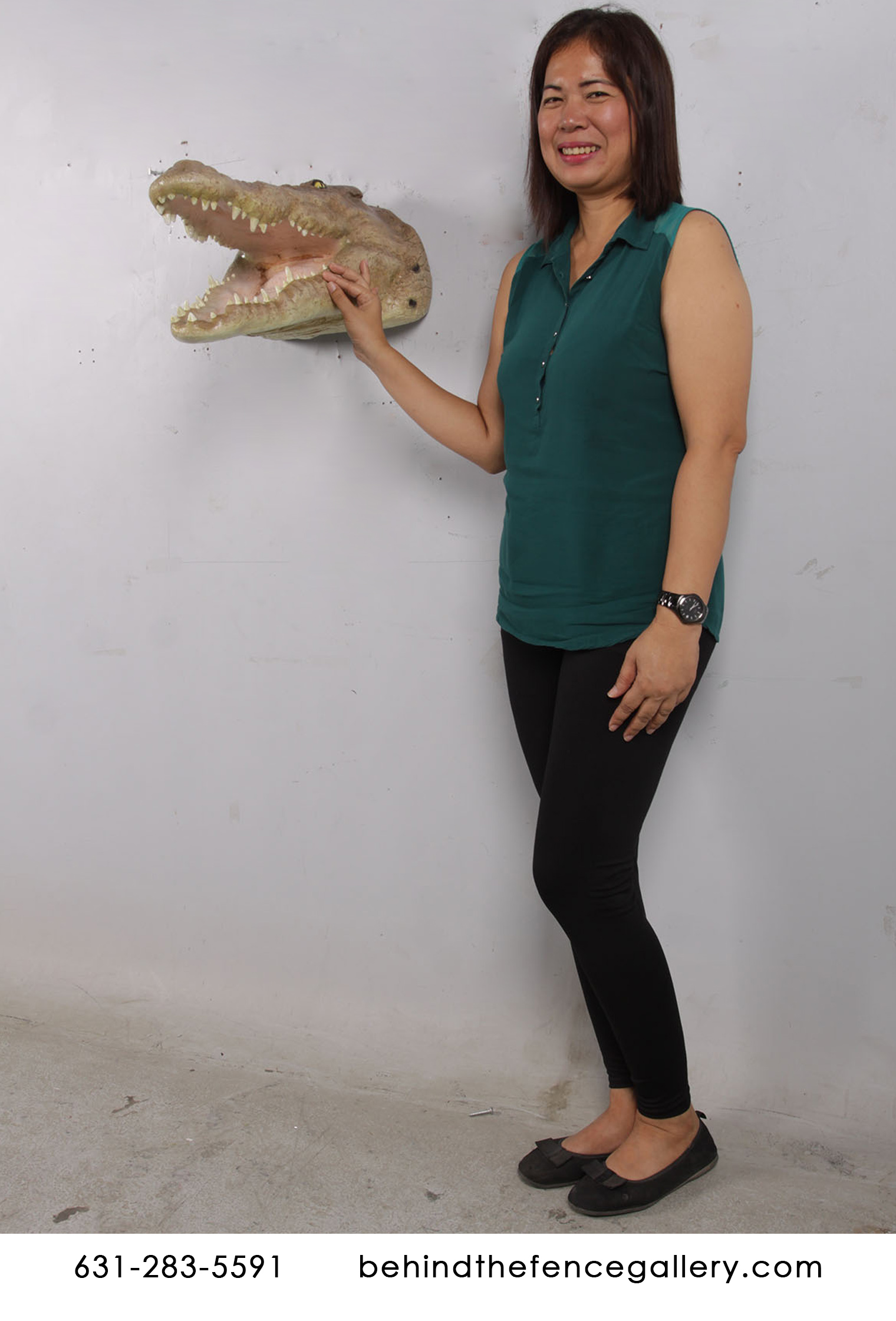 Crocodile Head Wall Mount Statue