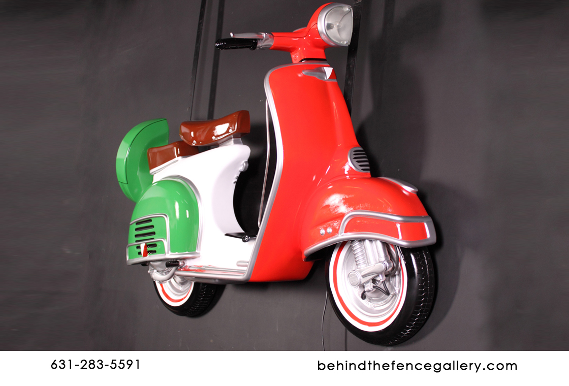 Italian Flag Motor Scooter Wall Mounted Statue