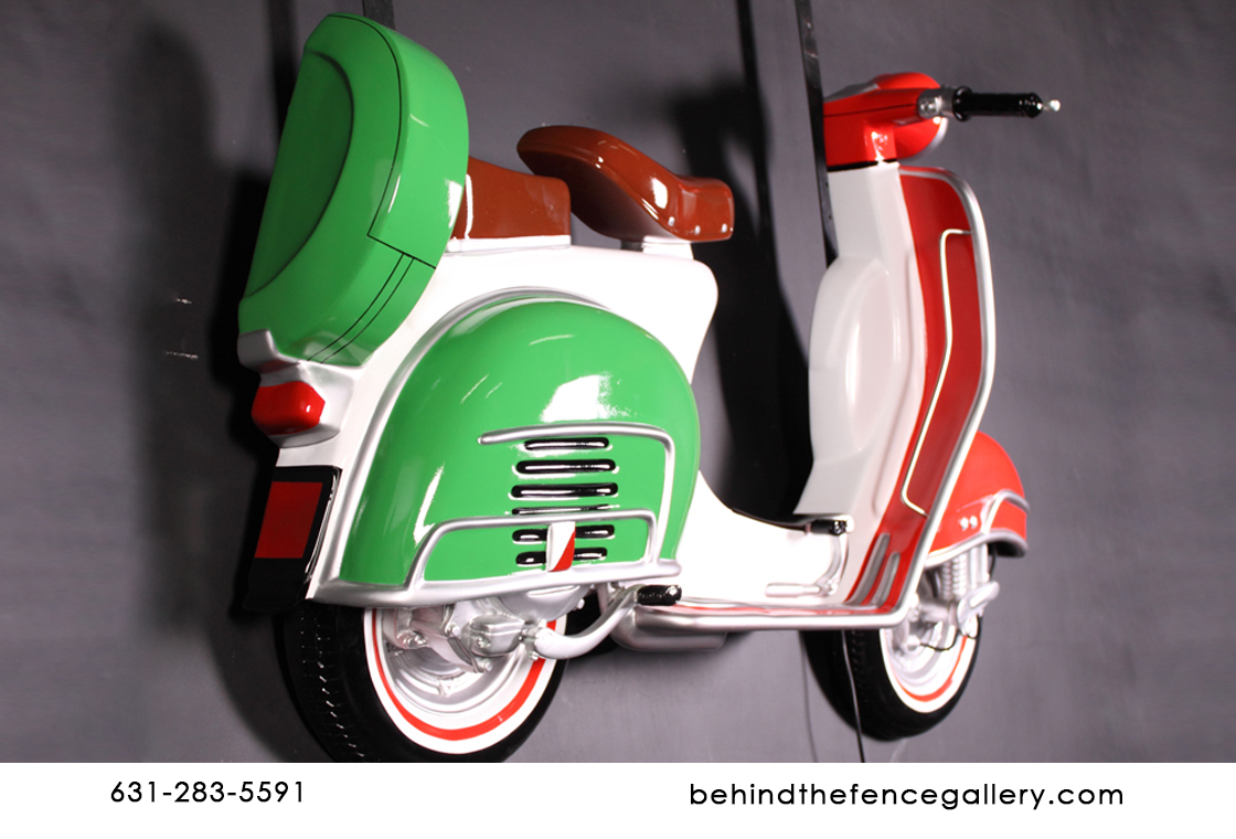 Italian Flag Motor Scooter Wall Mounted Statue
