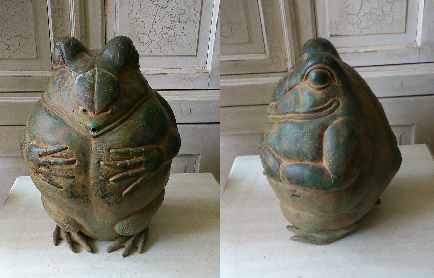 Bronze Frog Fountain